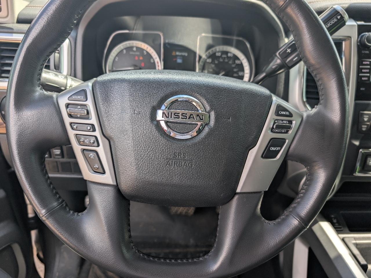 Nissan Titan 4x4 Crew Cab SL 2017