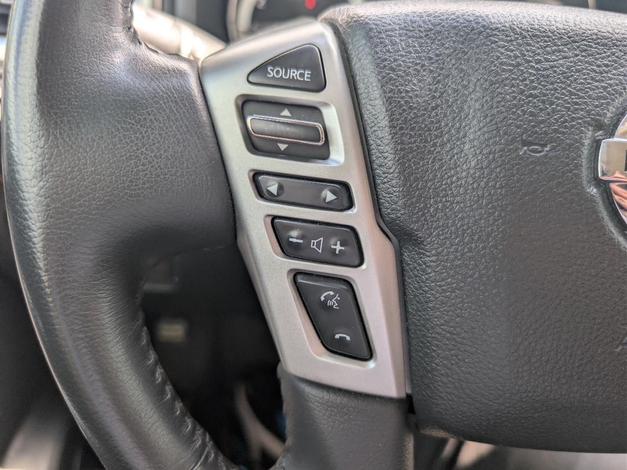 Nissan Titan 4x4 Crew Cab SL 2017