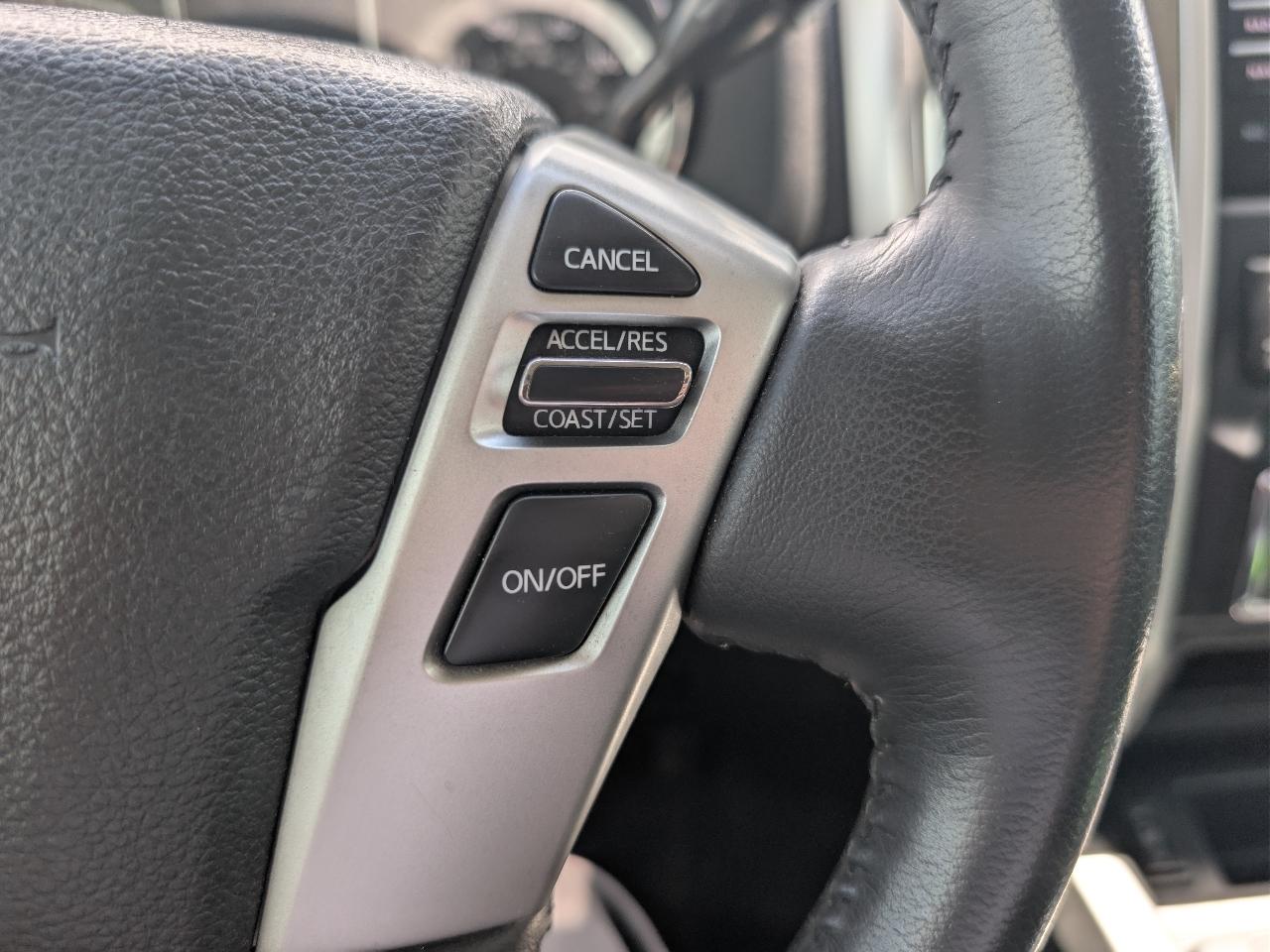 Nissan Titan 4x4 Crew Cab SL 2017