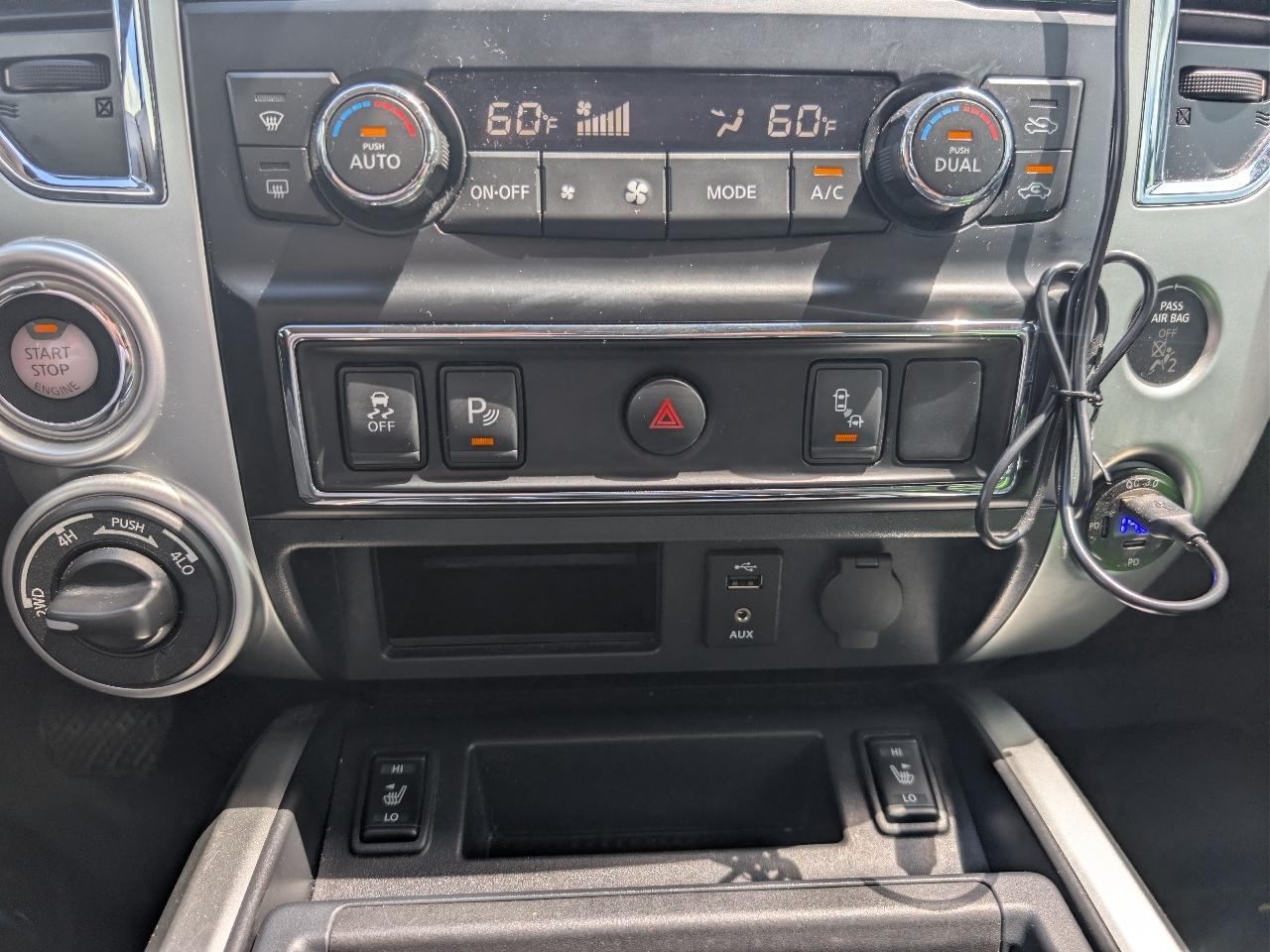 Nissan Titan 4x4 Crew Cab SL 2017