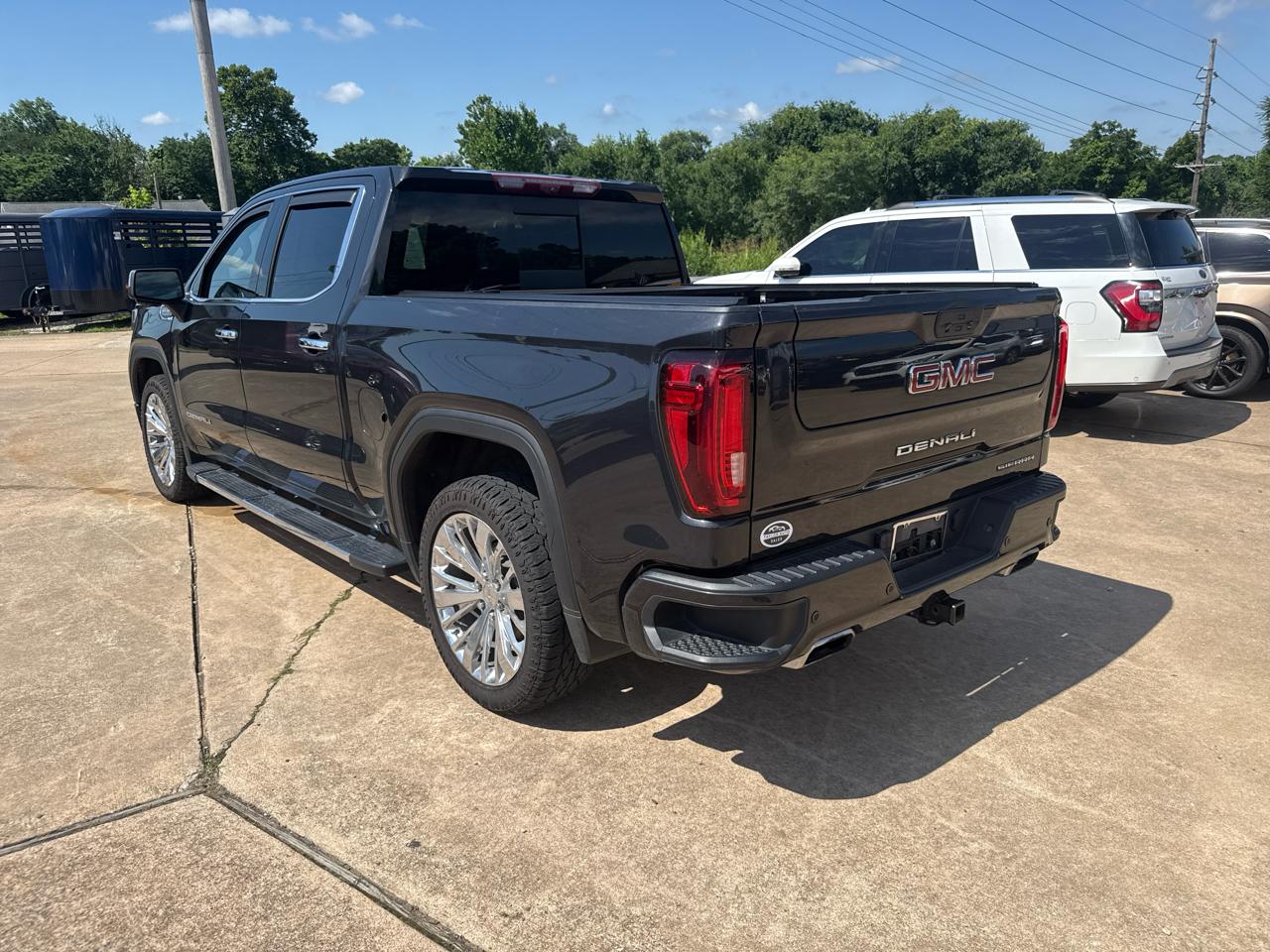 GMC Sierra 1500 4WD Crew Cab 147" Denali 2020
