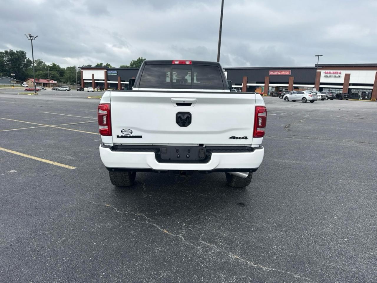 RAM 2500 Laramie 4x4 Crew Cab 6'4" Box 2024