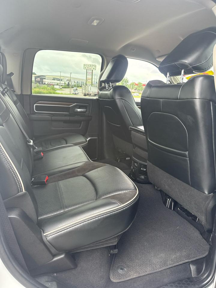 RAM 2500 Laramie 4x4 Crew Cab 6'4" Box 2024