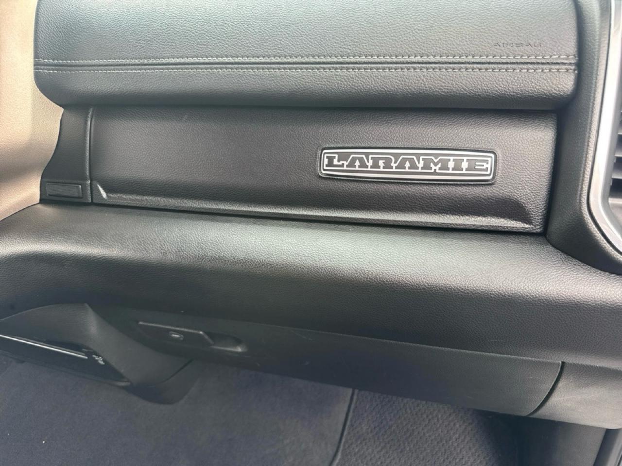 RAM 2500 Laramie 4x4 Crew Cab 6'4" Box 2024