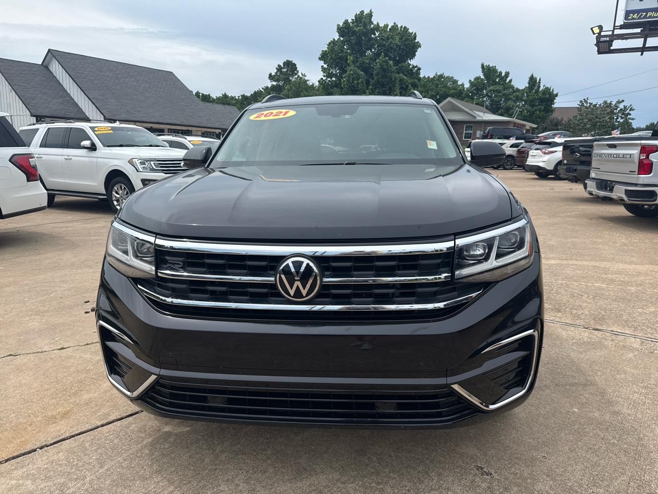 Volkswagen Atlas 2021.5 3.6L V6 SE w/Technology R-Line FWD 2021