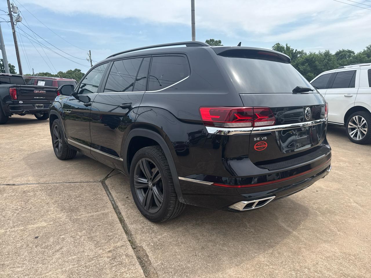 Volkswagen Atlas 2021.5 3.6L V6 SE w/Technology R-Line FWD 2021