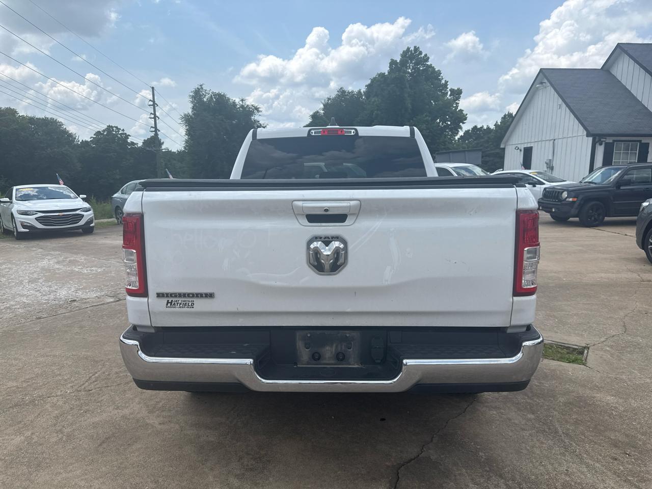 RAM 1500 Big Horn 4x2 Crew Cab 5'7" Box 2021
