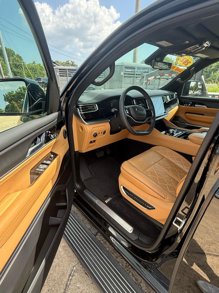 Jeep Grand Wagoneer L Series III Obsidian 4x4 2023