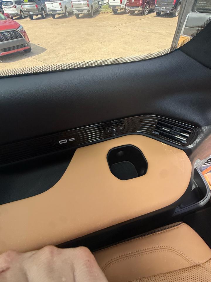 Jeep Grand Wagoneer L Series III Obsidian 4x4 2023