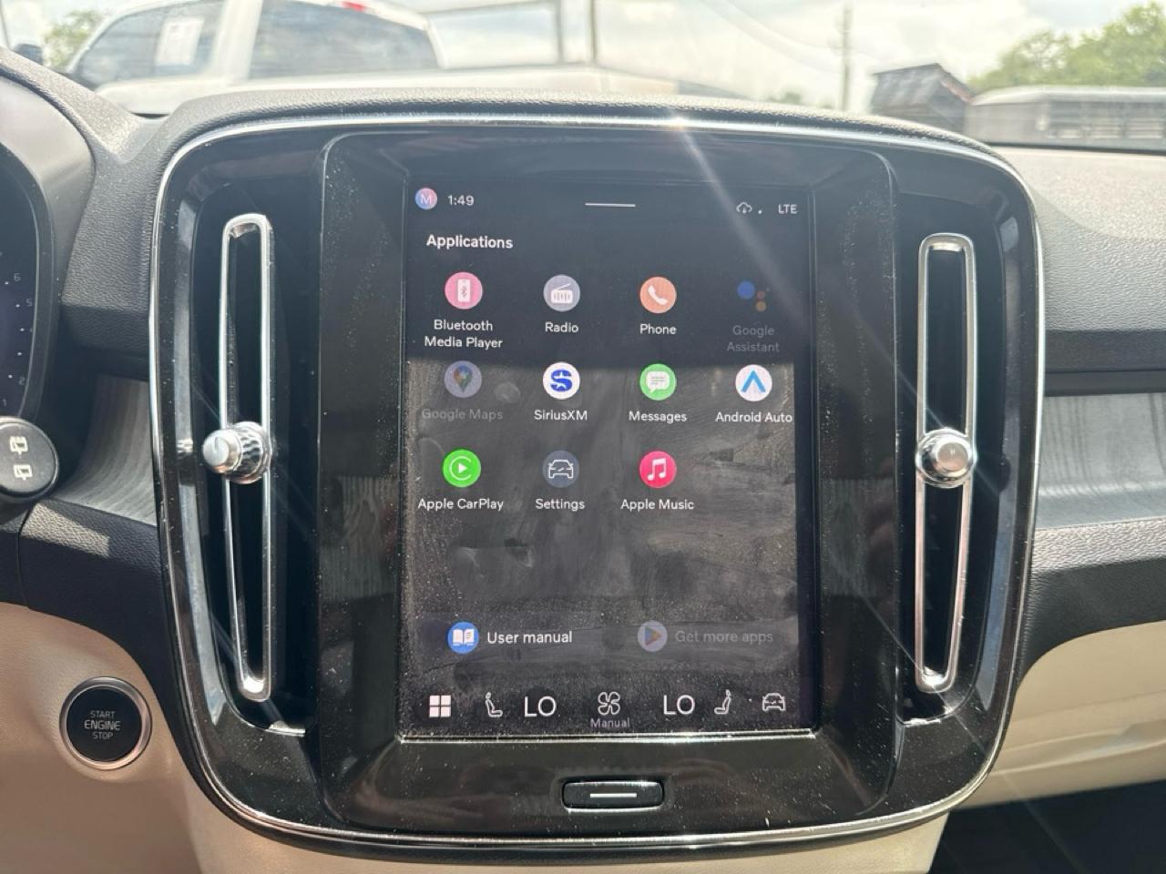 Volvo XC40 B5 AWD Plus Bright Theme 2024
