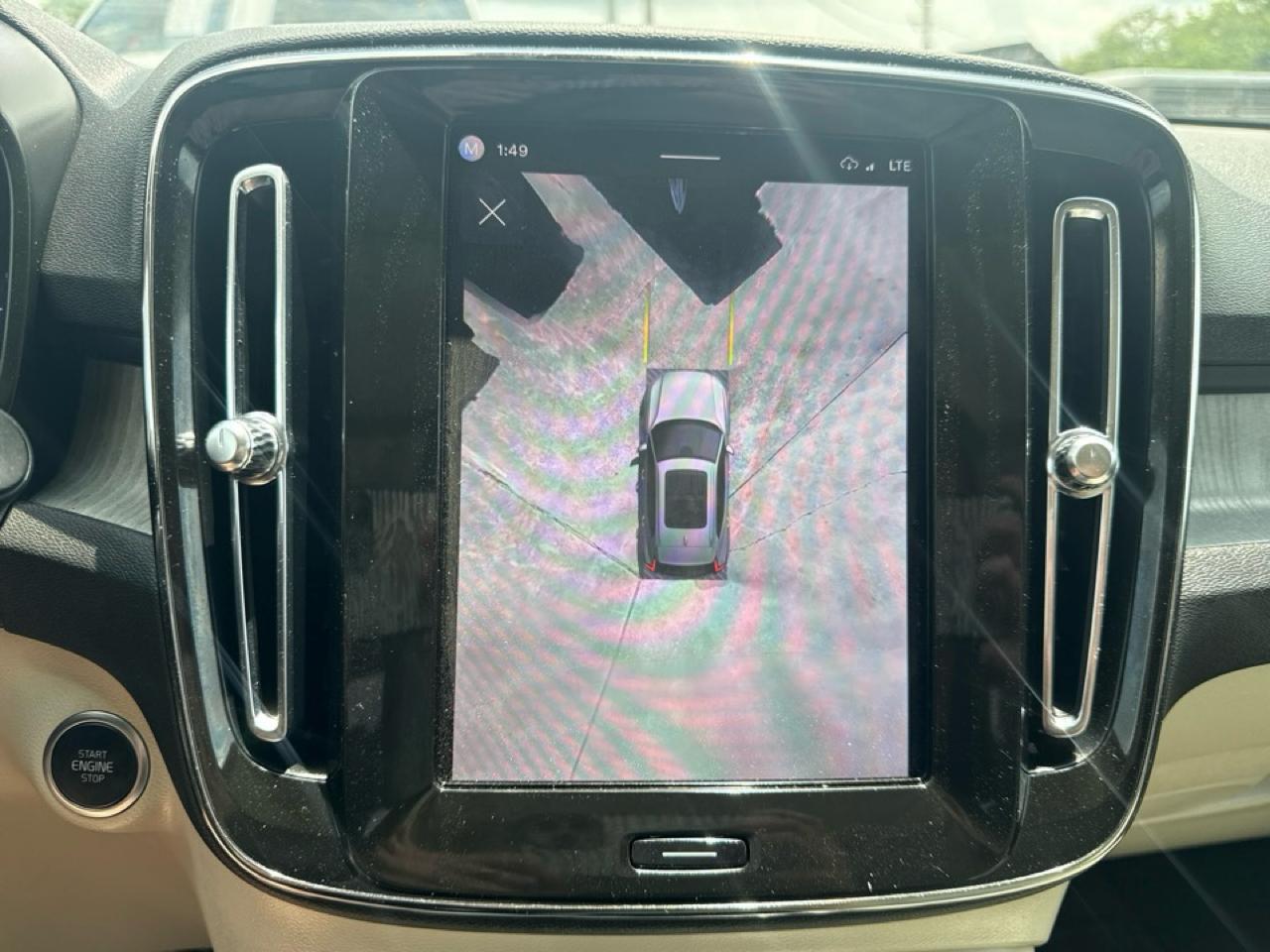 Volvo XC40 B5 AWD Plus Bright Theme 2024