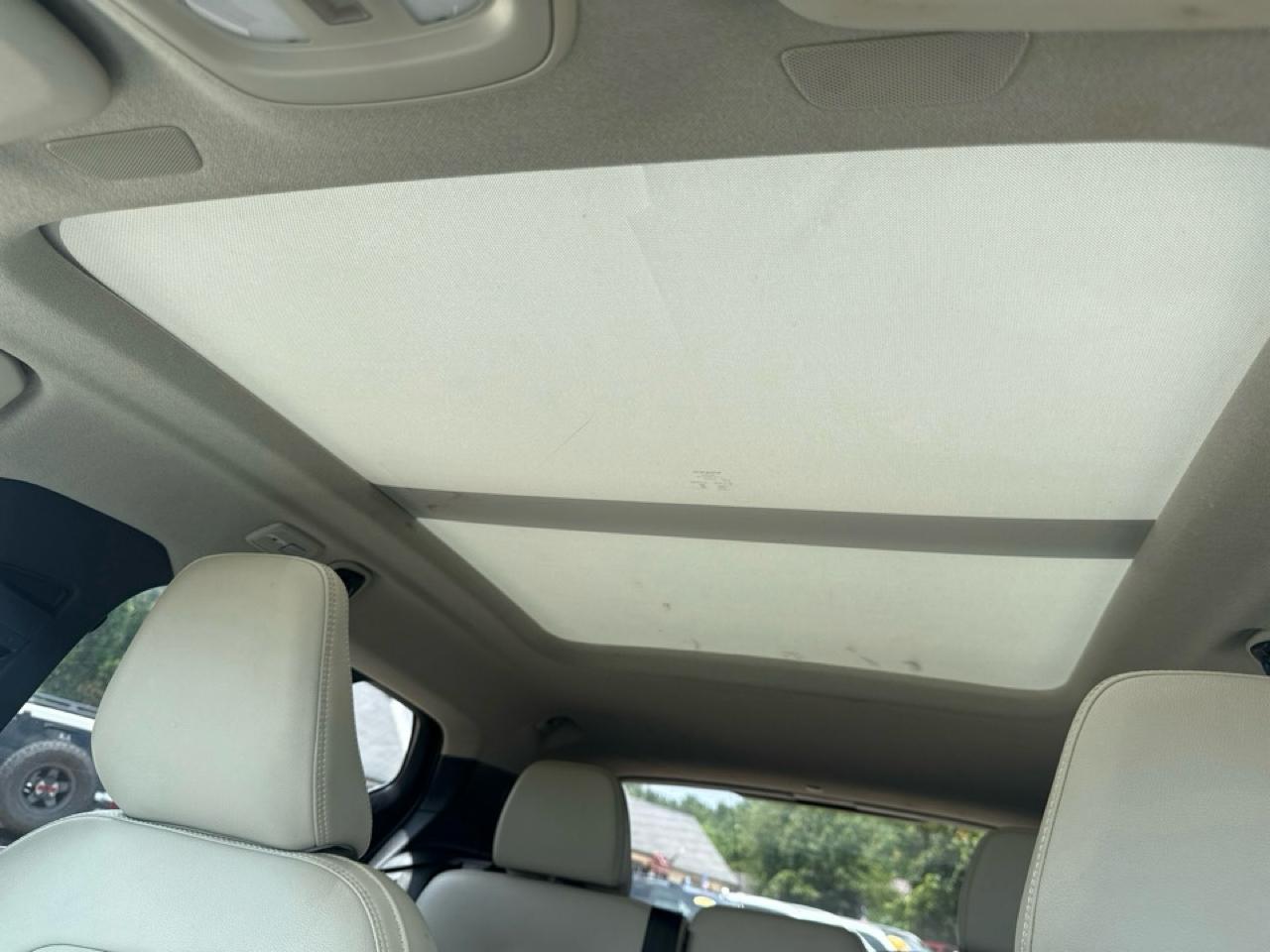 Volvo XC40 B5 AWD Plus Bright Theme 2024
