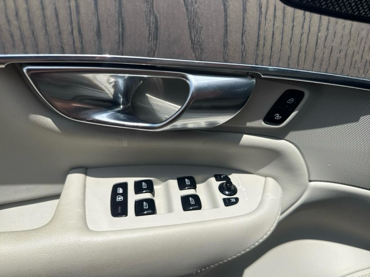 Volvo XC90 Recharge T8 eAWD PHEV Inscription 6P 2021