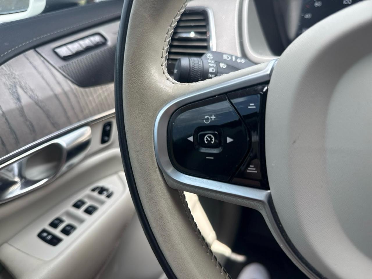 Volvo XC90 Recharge T8 eAWD PHEV Inscription 6P 2021