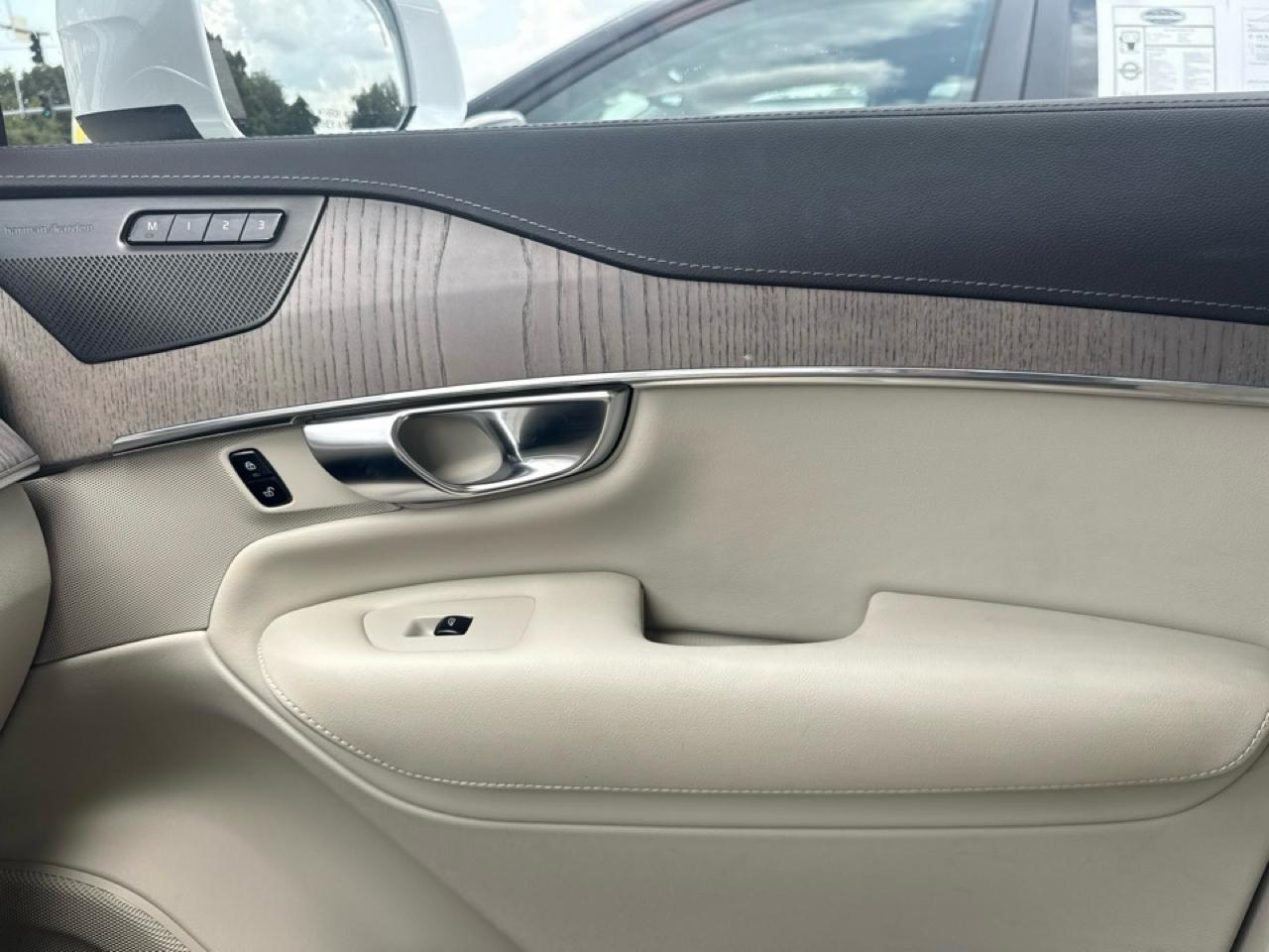 Volvo XC90 Recharge T8 eAWD PHEV Inscription 6P 2021