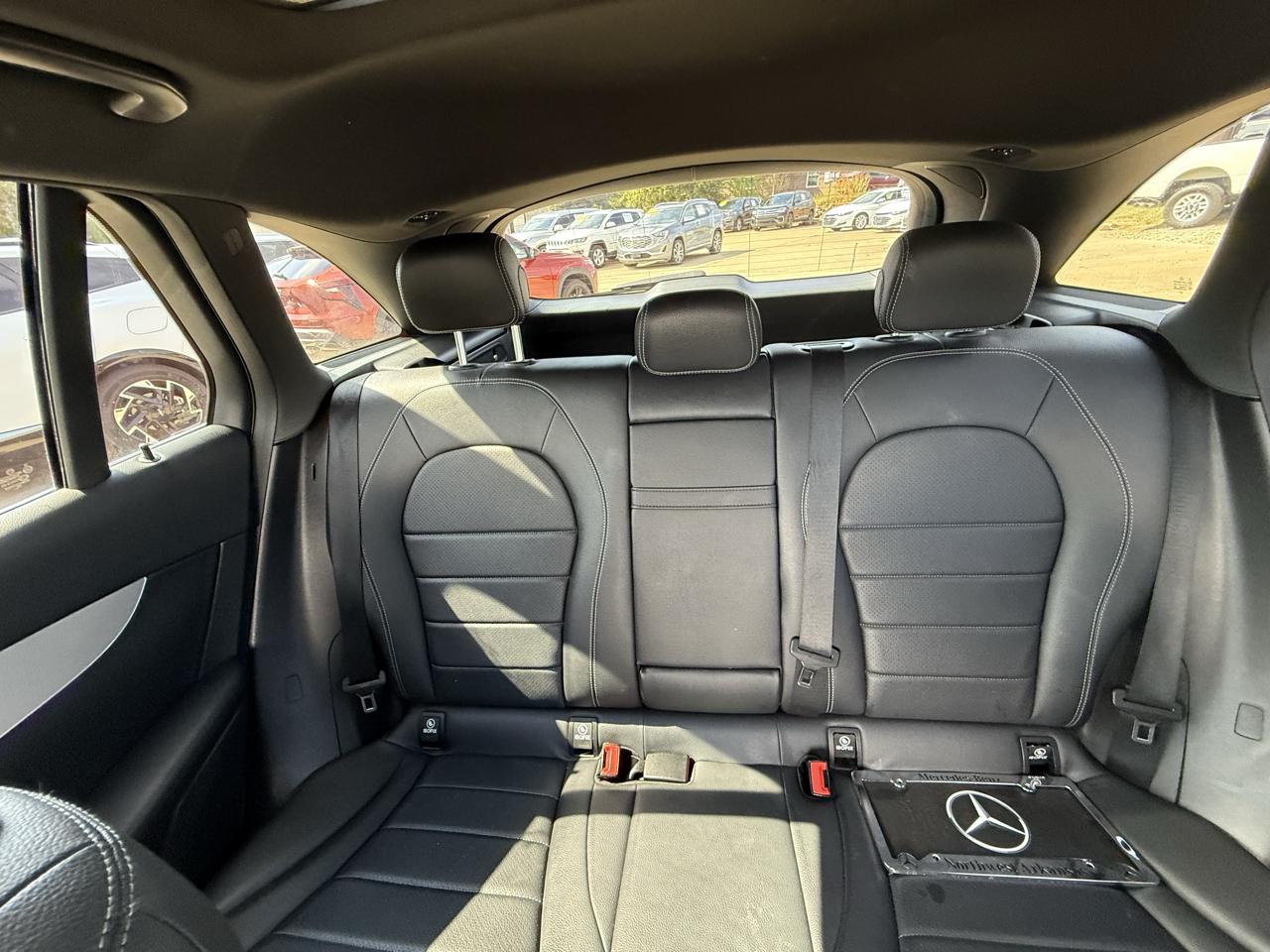 Mercedes-Benz GLC GLC 300 4MATIC SUV 2021