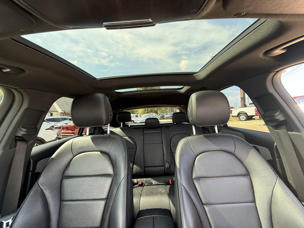Mercedes-Benz GLC GLC 300 4MATIC SUV 2021