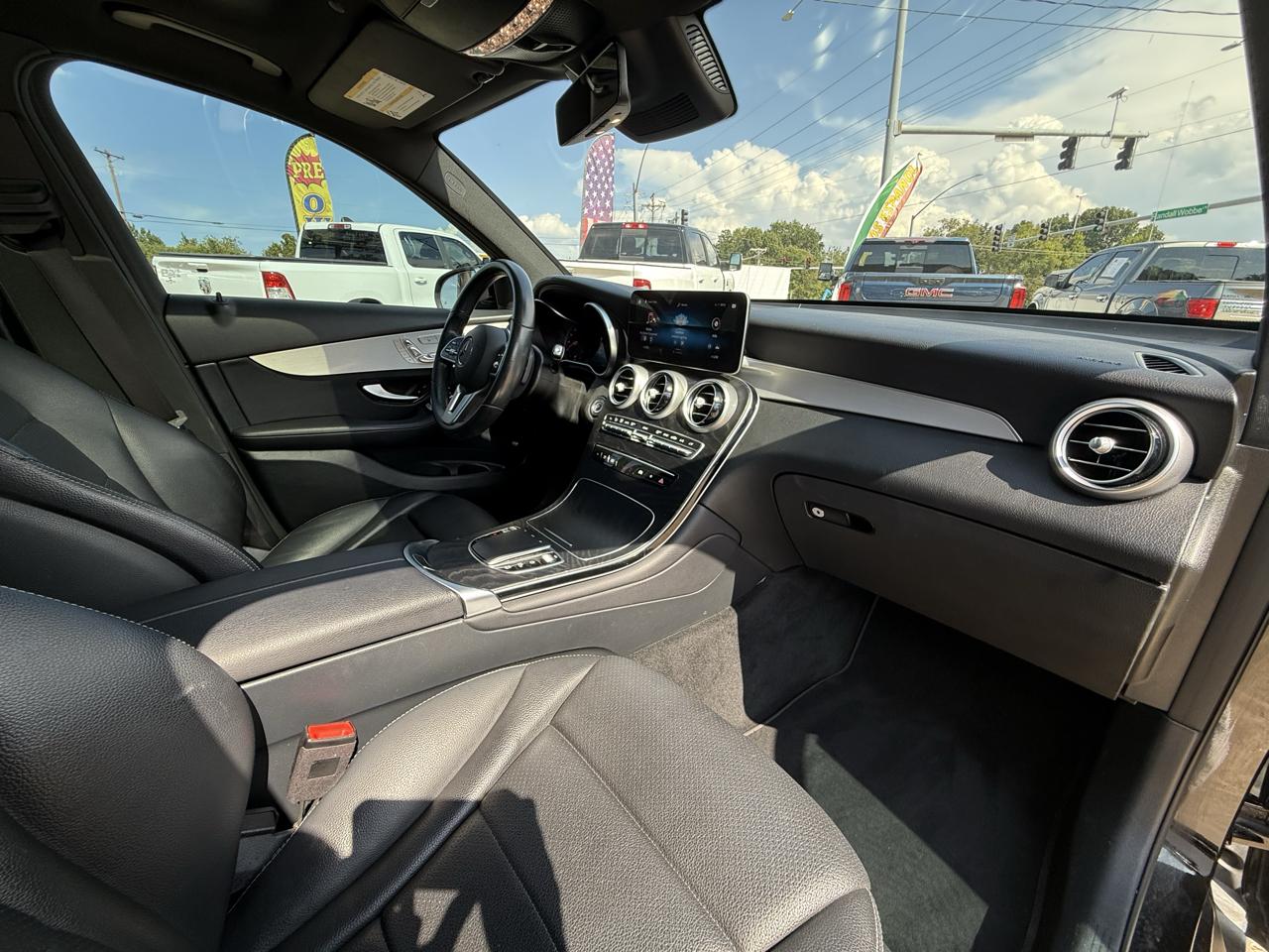 Mercedes-Benz GLC GLC 300 4MATIC SUV 2021