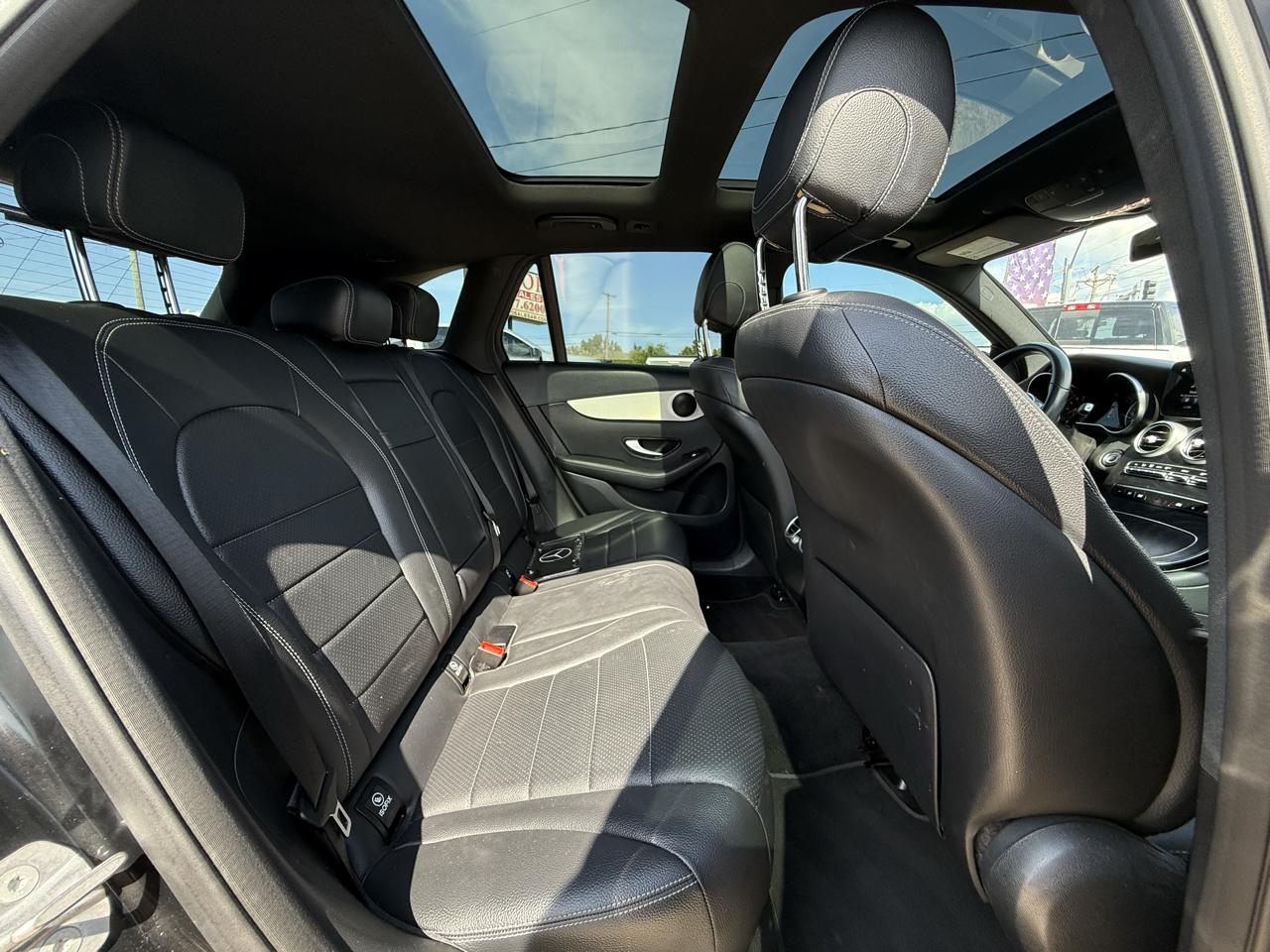 Mercedes-Benz GLC GLC 300 4MATIC SUV 2021
