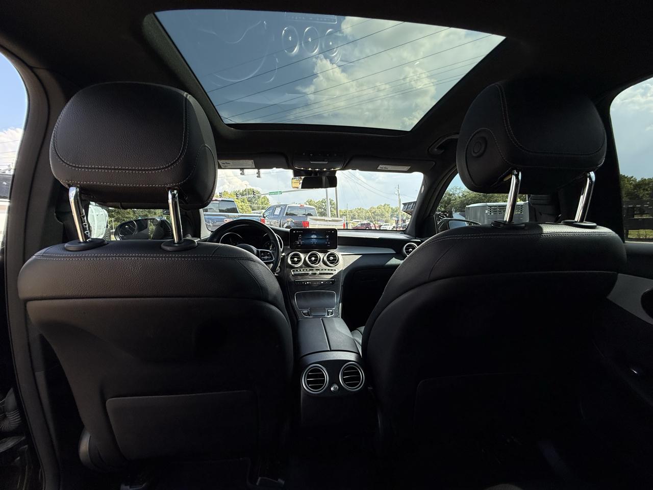 Mercedes-Benz GLC GLC 300 4MATIC SUV 2021