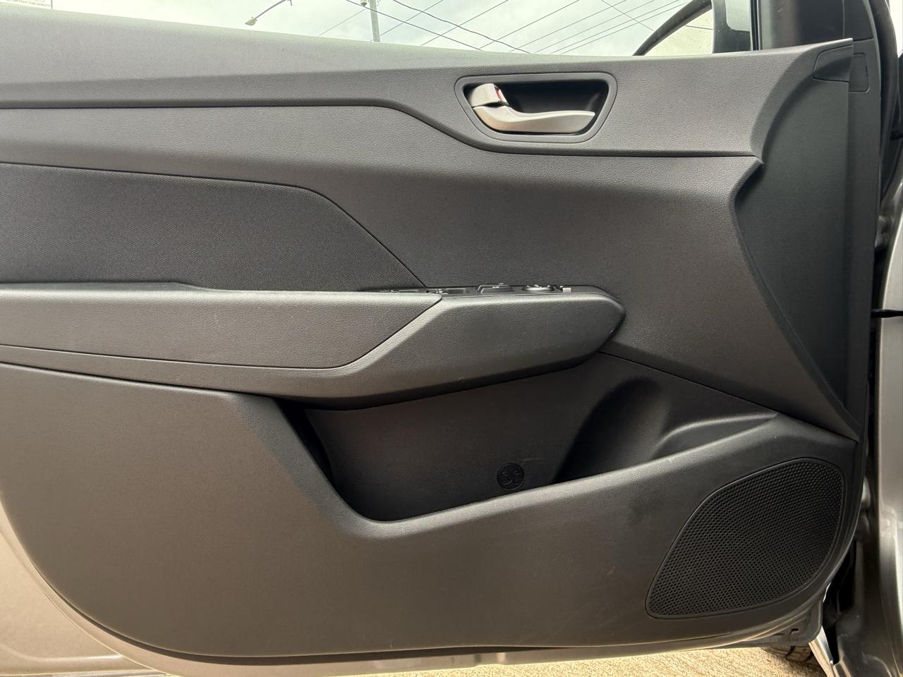 Hyundai Accent SE Sedan IVT 2021