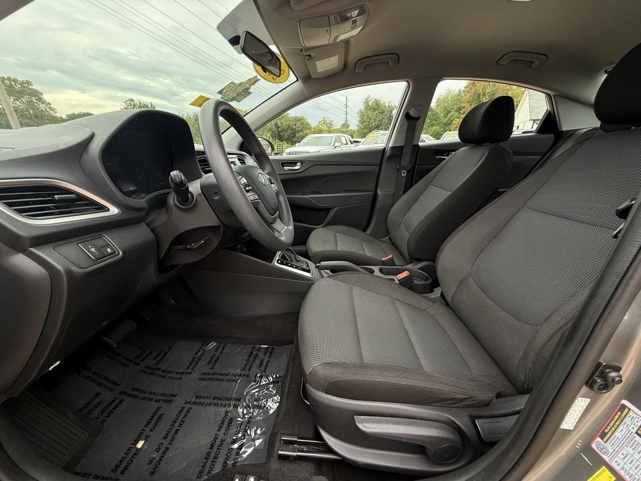 Hyundai Accent SE Sedan IVT 2021