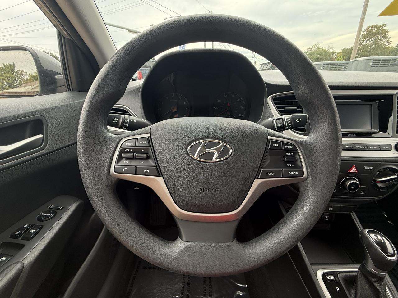 Hyundai Accent SE Sedan IVT 2021