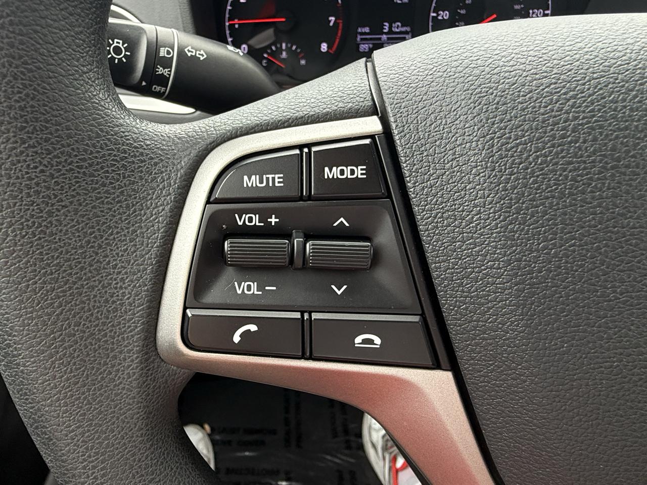 Hyundai Accent SE Sedan IVT 2021
