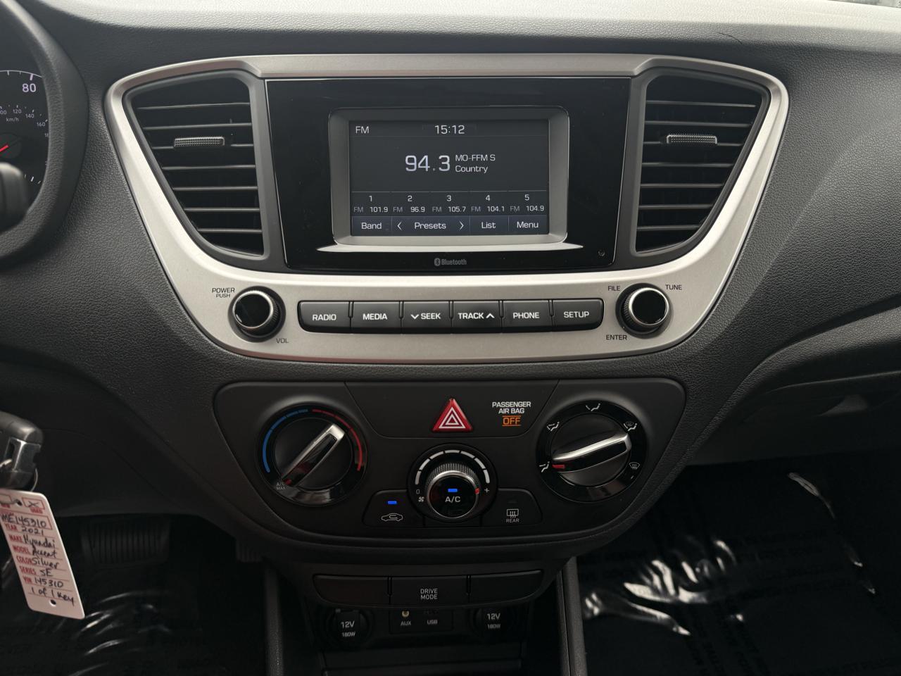 Hyundai Accent SE Sedan IVT 2021