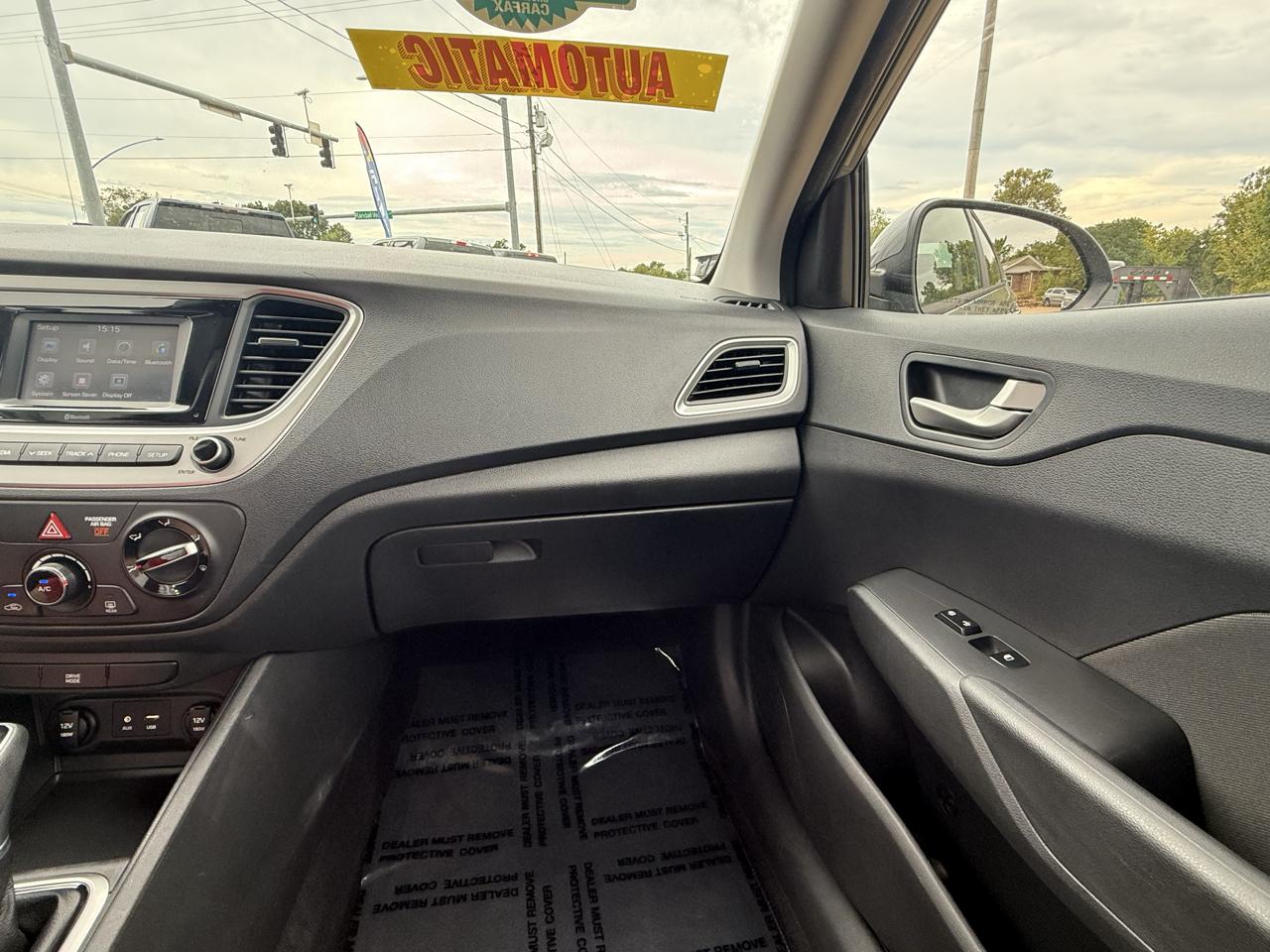 Hyundai Accent SE Sedan IVT 2021