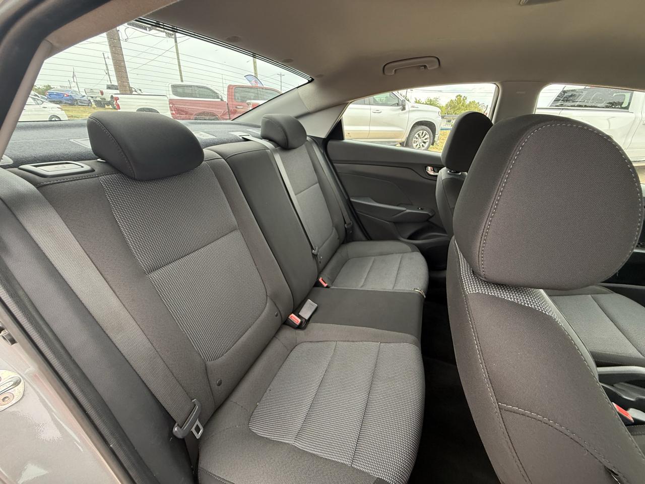 Hyundai Accent SE Sedan IVT 2021