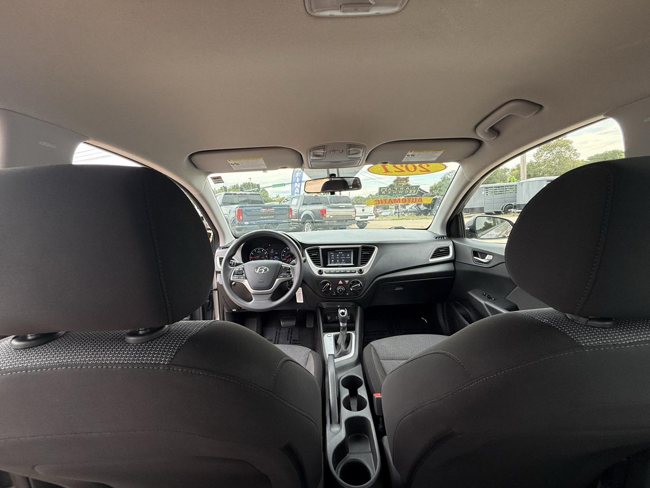 Hyundai Accent SE Sedan IVT 2021