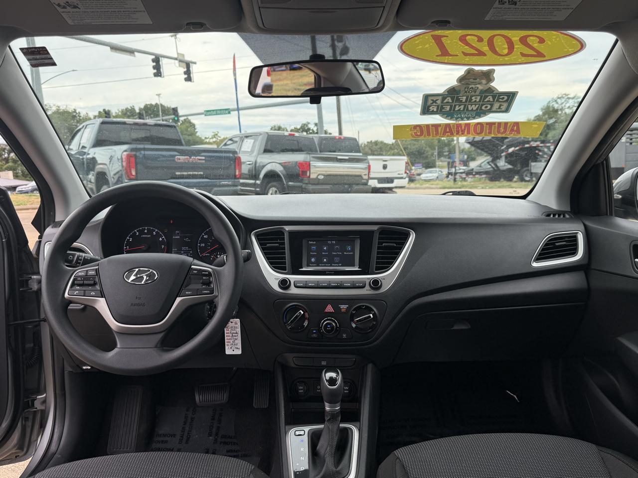 Hyundai Accent SE Sedan IVT 2021