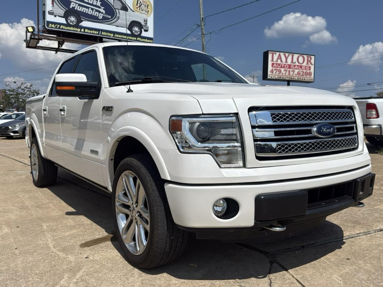 Ford F-150 4WD SuperCrew 145" XL 2014