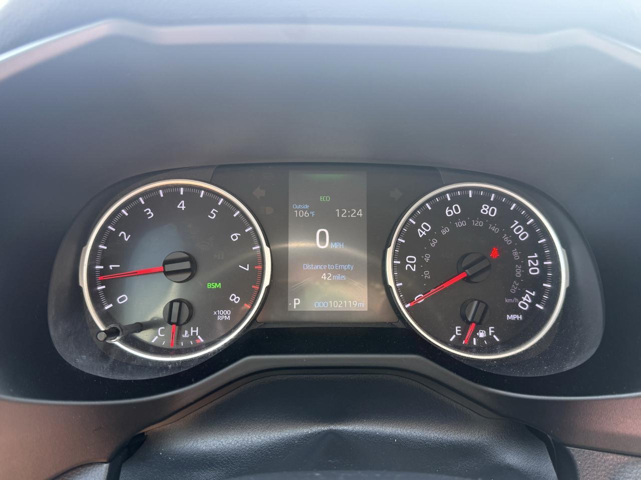 Toyota RAV4 XLE Premium FWD (Natl) 2019