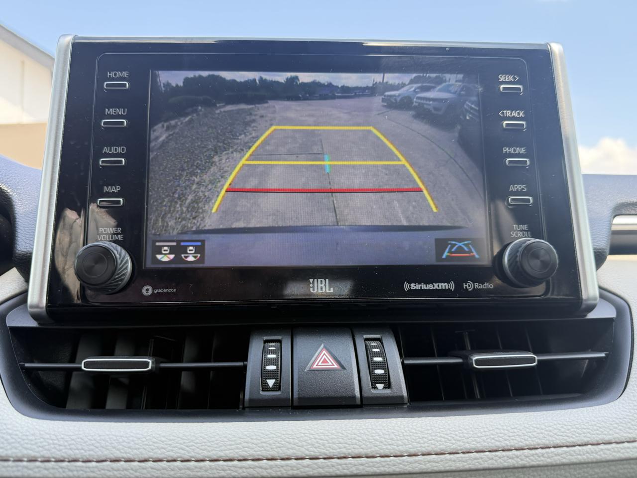 Toyota RAV4 XLE Premium FWD (Natl) 2019