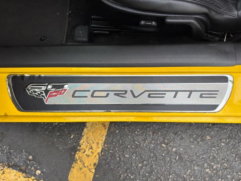 Chevrolet Corvette Standard Convertible 1LT 2013