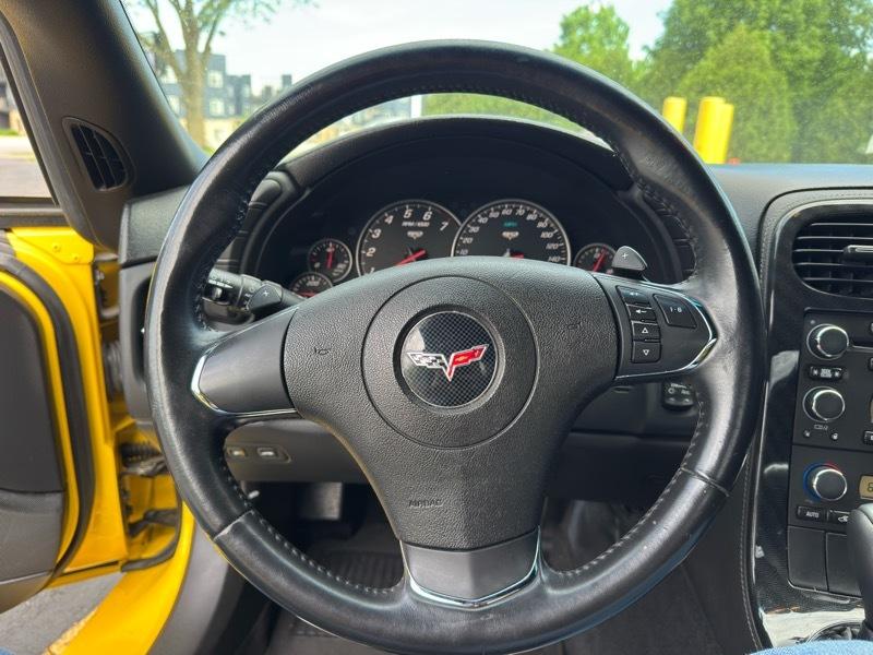 Chevrolet Corvette Standard Convertible 1LT 2013