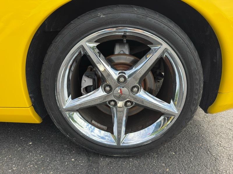 Chevrolet Corvette Standard Convertible 1LT 2013
