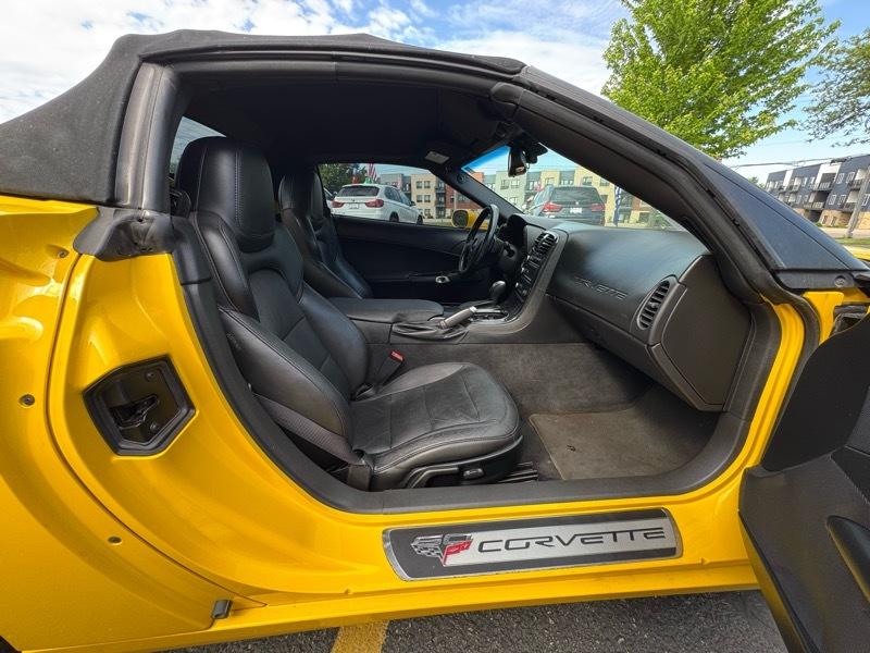 Chevrolet Corvette Standard Convertible 1LT 2013