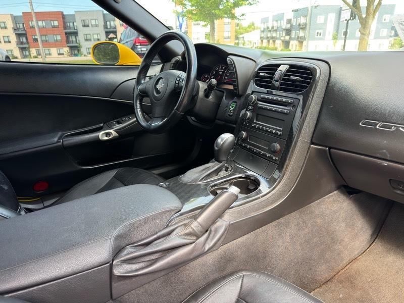 Chevrolet Corvette Standard Convertible 1LT 2013