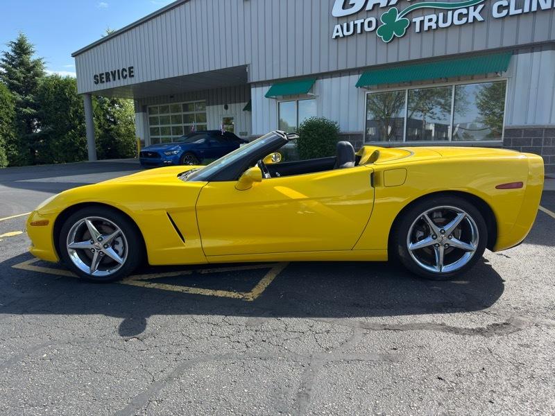 Chevrolet Corvette Standard Convertible 1LT 2013