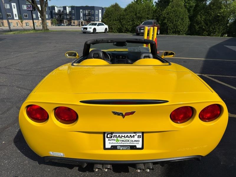 Chevrolet Corvette Standard Convertible 1LT 2013