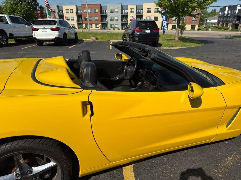 Chevrolet Corvette Standard Convertible 1LT 2013