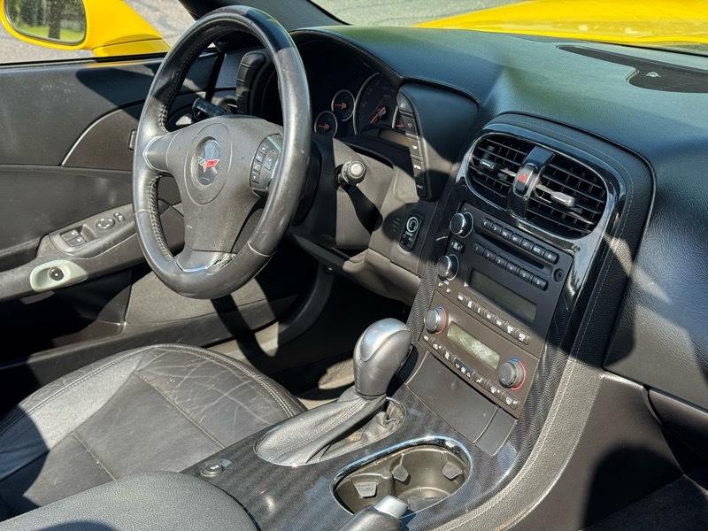Chevrolet Corvette Standard Convertible 1LT 2013