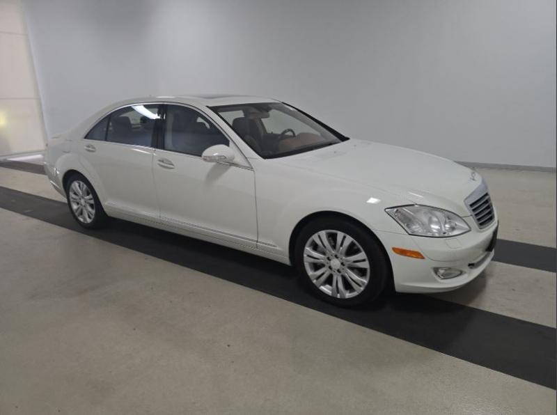 Mercedes-Benz S-Class S550 4MATIC 2009