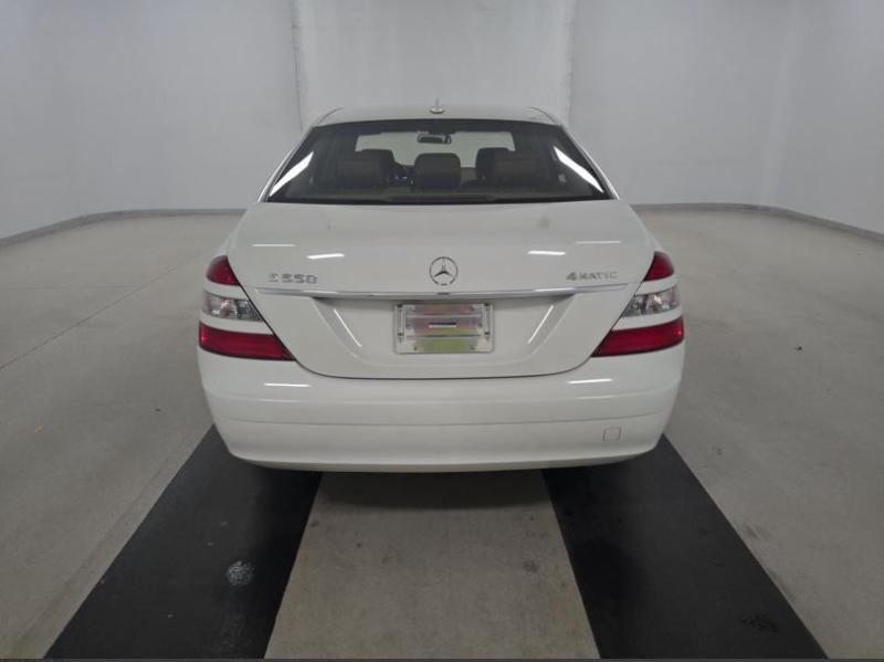 Mercedes-Benz S-Class S550 4MATIC 2009