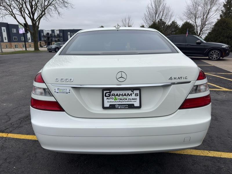 Mercedes-Benz S-Class S550 4MATIC 2009