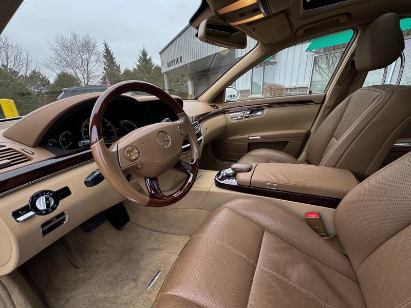 Mercedes-Benz S-Class S550 4MATIC 2009