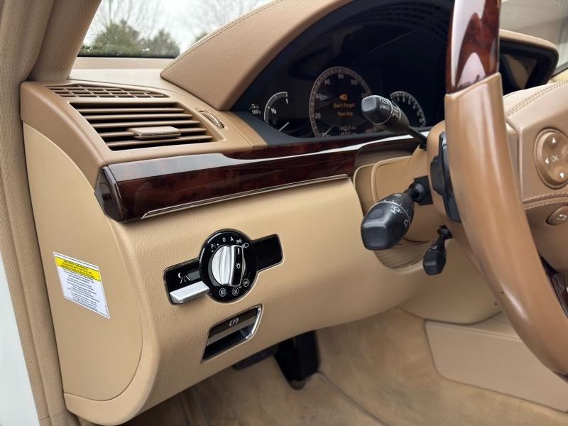 Mercedes-Benz S-Class S550 4MATIC 2009